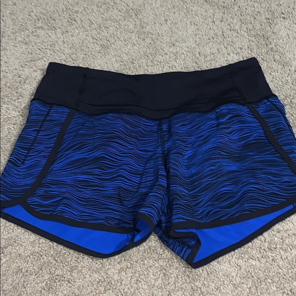 Workout shorts - Picture 1 of 3